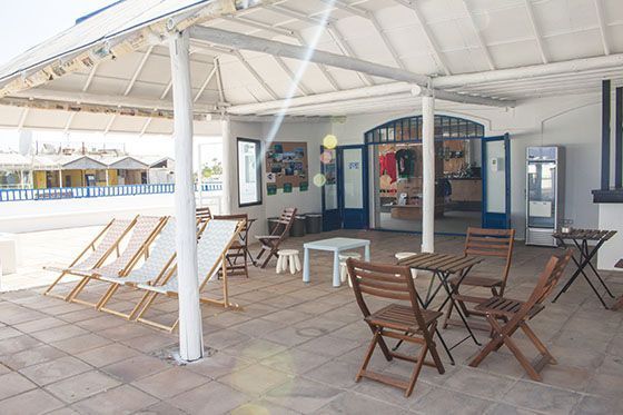 Terraza Centro de Buceo Pura Vida